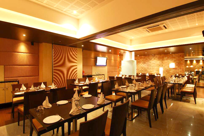 Varishtta Hotel Navi Mumbai Restaurant
